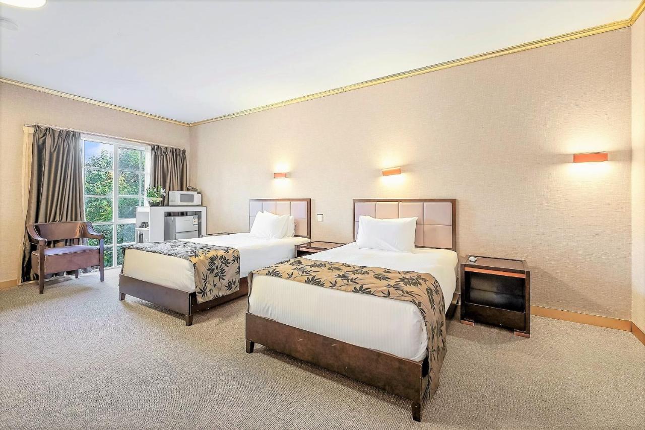 Eltham Gateway Hotel & Conference Centre Extérieur photo