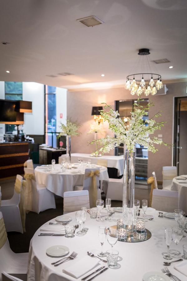 Eltham Gateway Hotel & Conference Centre Extérieur photo