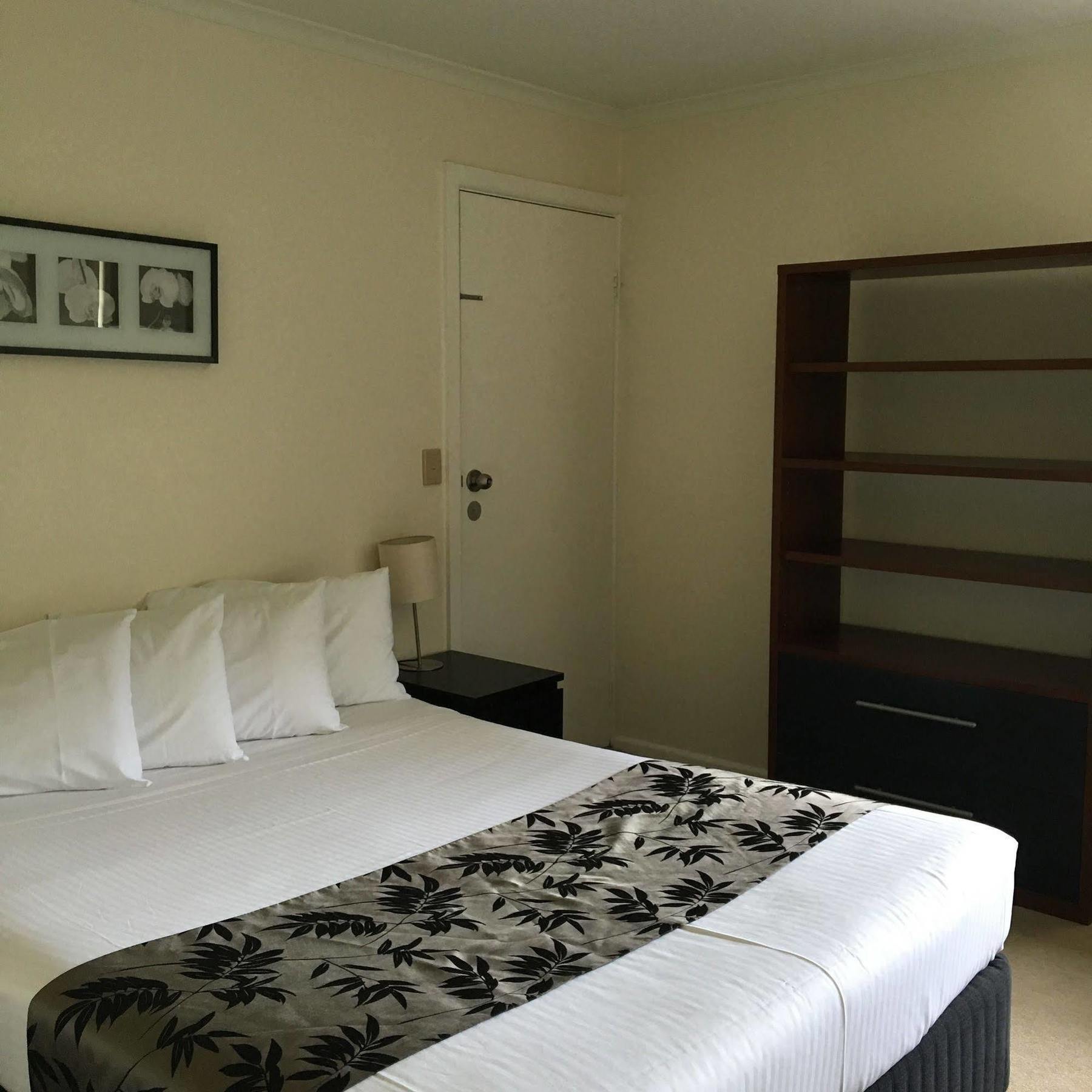 Eltham Gateway Hotel & Conference Centre Extérieur photo